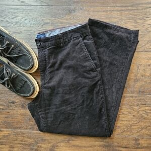 IZOD Straight Fit Black Corduroy Pants Size 36x32 Men's Casual Trousers​